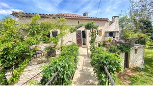 propriete à la vente -   82140  SAINT ANTONIN NOBLE VAL, surface 215 m2 vente propriete - UBI477884651